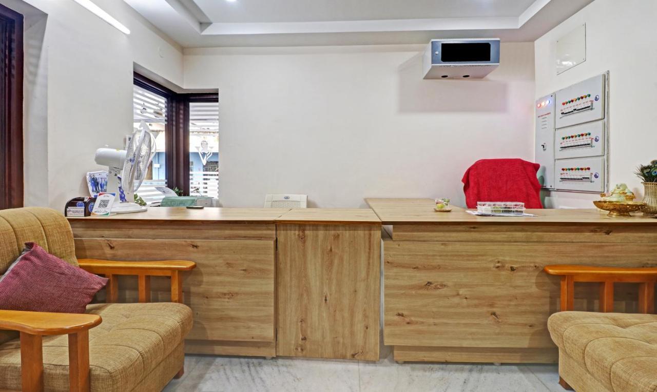 Itsy By Treebo - Vardhan Stay Inn Tirupati Exterior foto