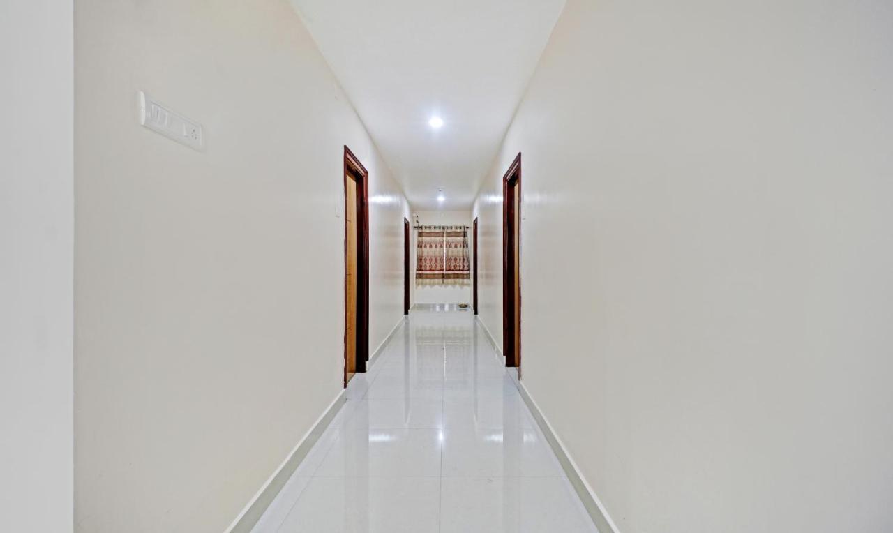 Itsy By Treebo - Vardhan Stay Inn Tirupati Exterior foto